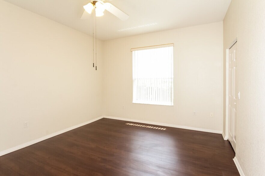 Building Photo - 12262 Hollybush Terrace