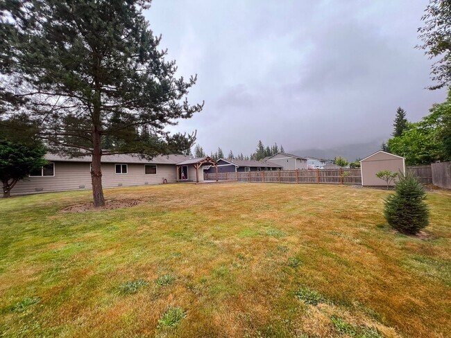 Building Photo - 3 Bed 2 Bath Rambler Gold Bar w/ RV Parking