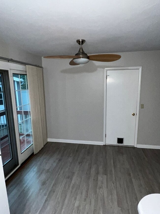 Building Photo - ~Applications Pending~3 Bed, 2 Bath Home for Rent!!