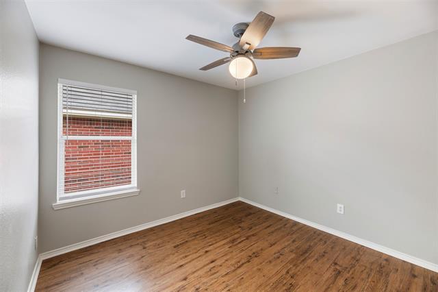 Building Photo - 10905 Fawn Valley Dr