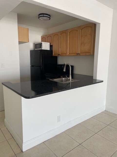 Building Photo - 1455 N Treasure Dr