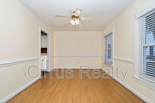 Building Photo - 9 Towne Square Dr