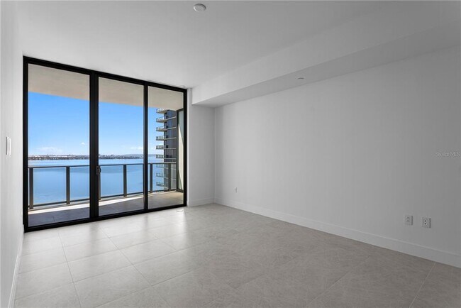 Building Photo - 3015 S Ysabella Ave