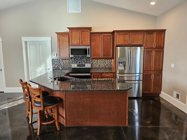 Building Photo - 10203 White Birch Ln