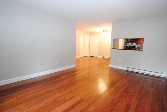 Building Photo - 108 Eastern Ave