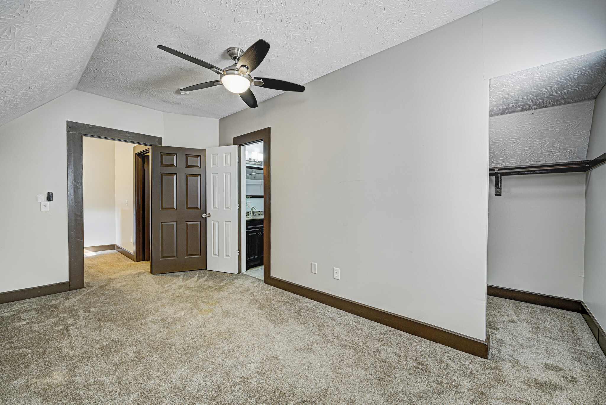 Bedroom #2 with walk-in closet - 1643 Fletcher Ave