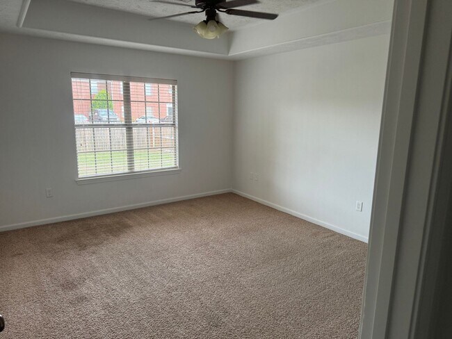 Building Photo - 2850 Longbow Ln
