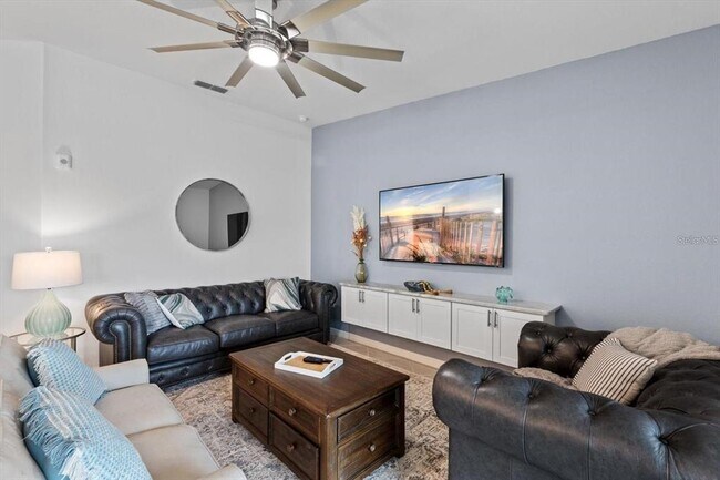 Building Photo - 12440 Wellen Golf St