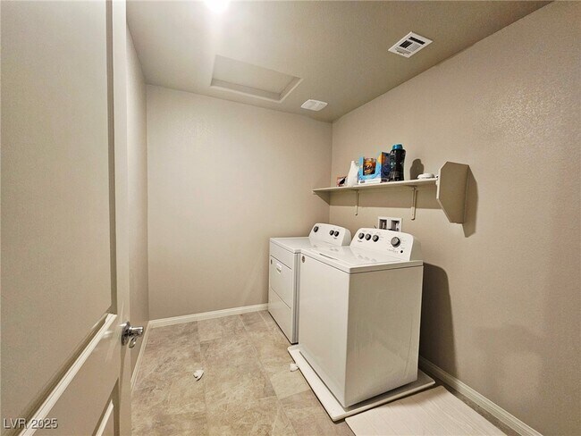 Building Photo - 7497 Blue Lotus Ave