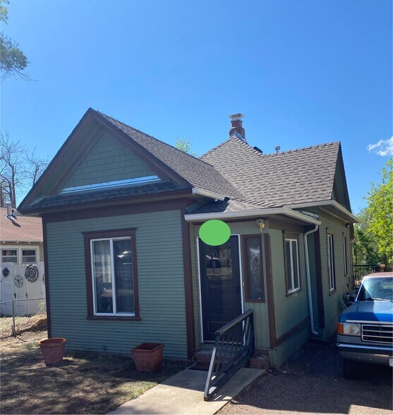 Building Photo - 927 E Costilla St
