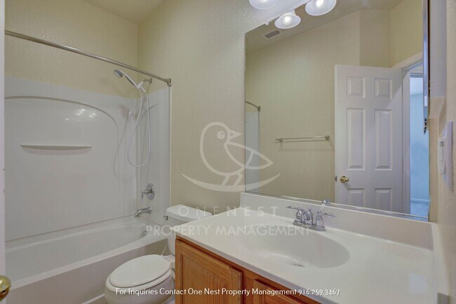 Building Photo - 3 bedroom 2 bathroom Lincoln Crossing home