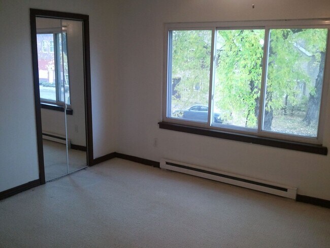 Building Photo - 507 N 57th Ave W