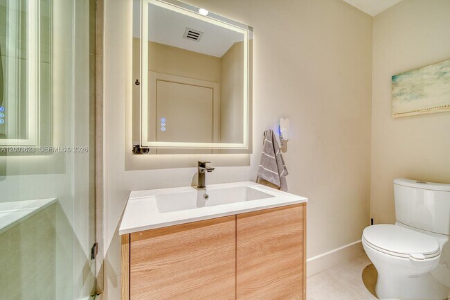 Building Photo - 1940 SW 32nd Pl