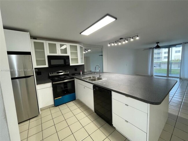 Primary Photo - 2 bedroom in Sunny Isles Beach FL 33160