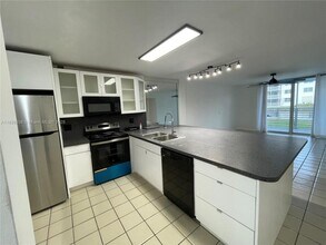 Building Photo - 2 bedroom in Sunny Isles Beach FL 33160