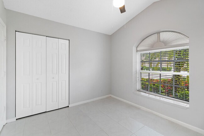 Building Photo - 7703 Stirling Bridge Blvd N