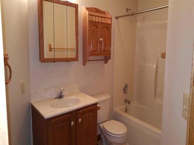 Building Photo - 2630 Alexander Ct
