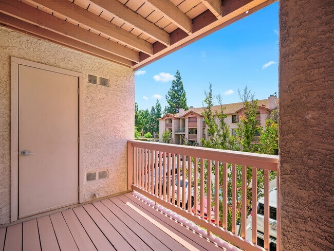 Building Photo - 12023 Alta Carmel Ct