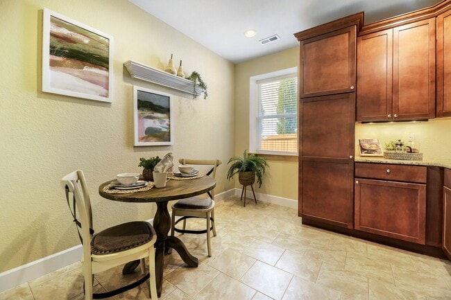 Building Photo - 15625 Carob Cir