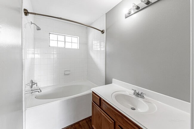 Building Photo - 20347 Hunterclif Ln