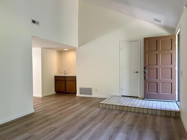 Building Photo - 2162 Palmer Dr