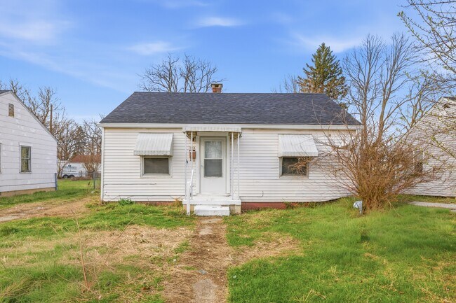 Building Photo - 1614 W 18th St