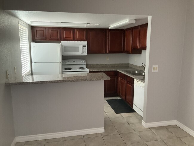 Building Photo - 4965 Indian River Dr