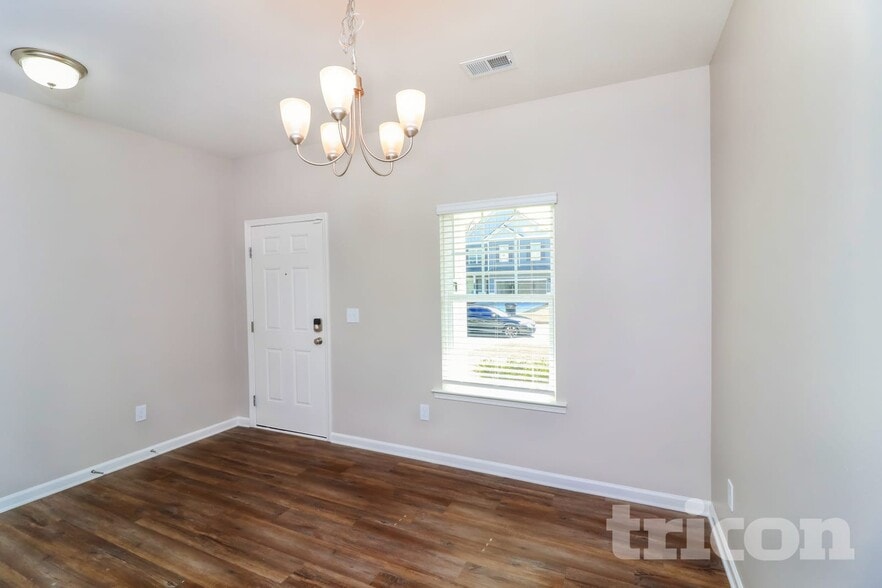 Building Photo - 122 Chapel Meadow Ln SW