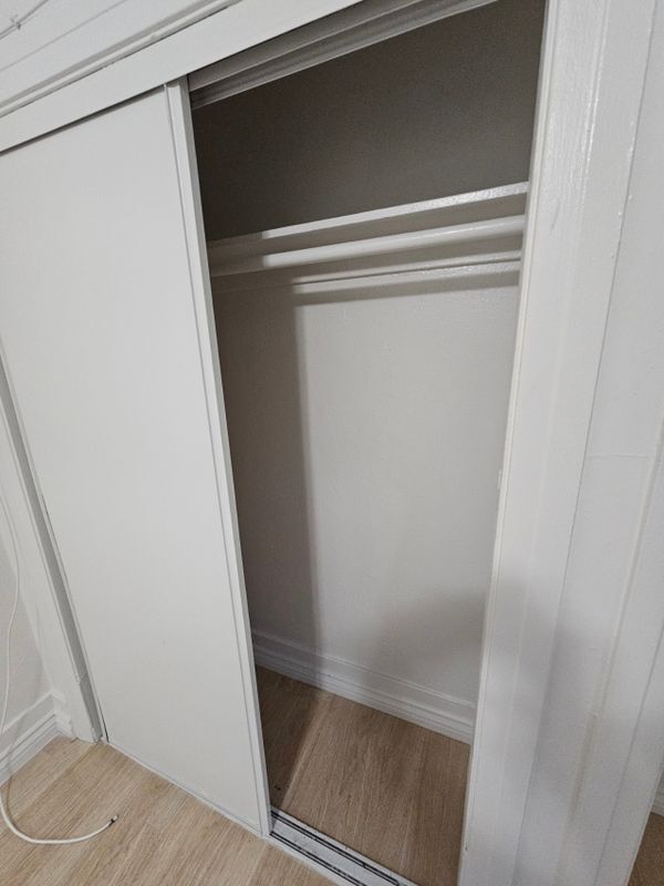 Building Photo - 713 1/2 West 57th Street