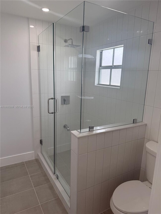 Building Photo - 8242 SW 43rd Terrace