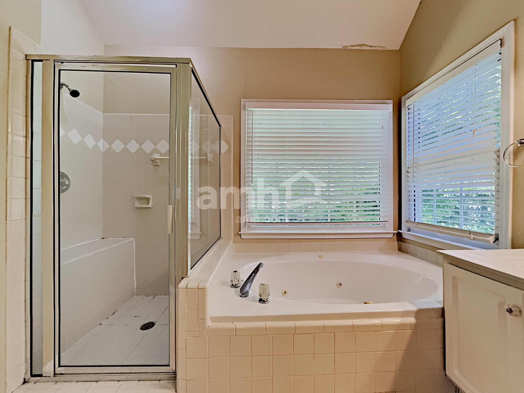 Building Photo - 6261 Sharpsburg Ct NW