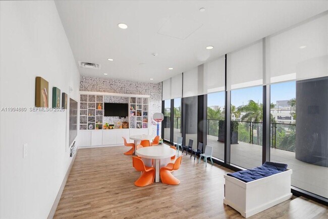 Building Photo - 5300 Paseo Blvd