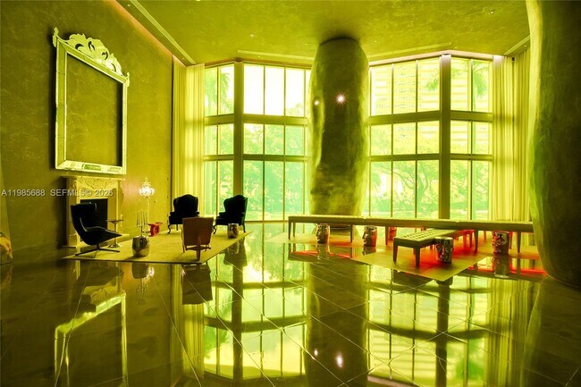 Building Photo - 495 Brickell Ave