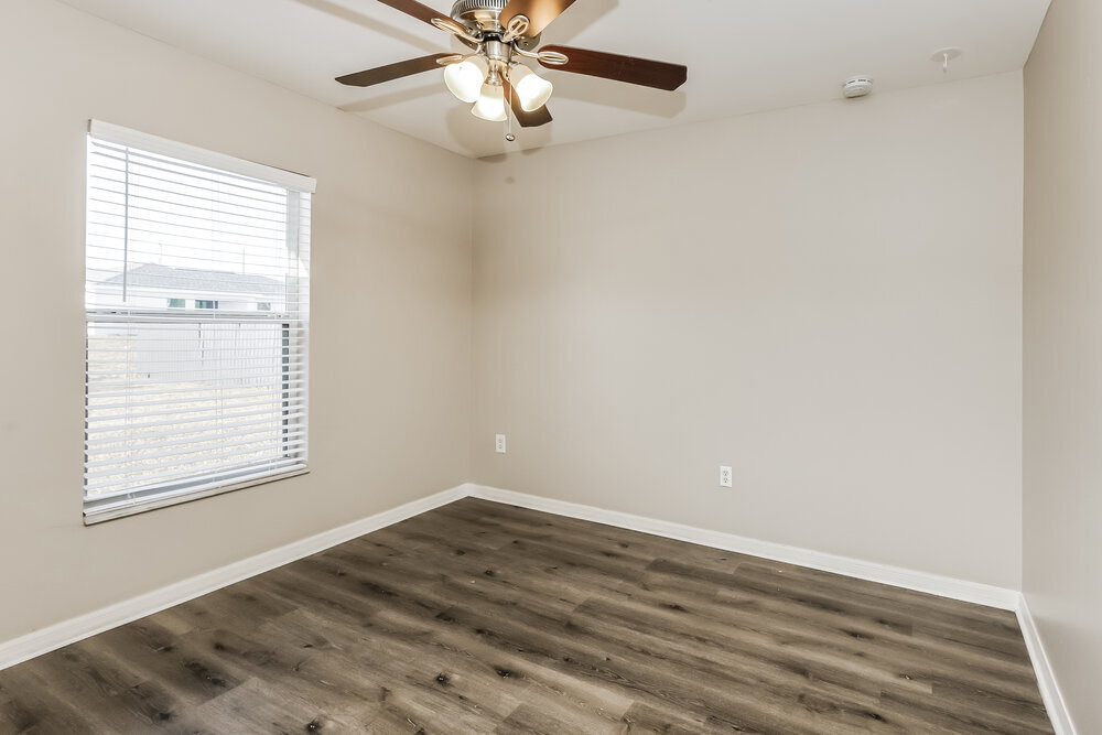 Building Photo - 2511 28th St W