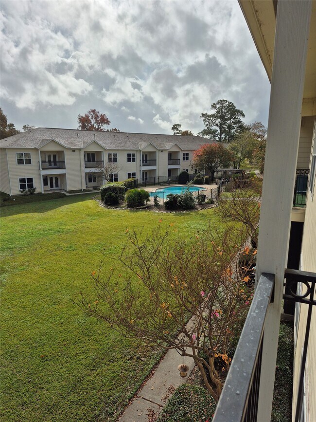 Building Photo - 12565 Melville Dr