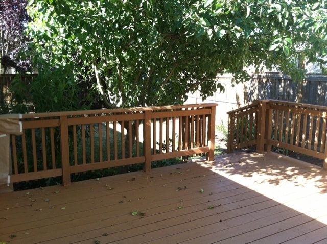 Building Photo - 3 Bedroom Home with Deck and Fenced Yard