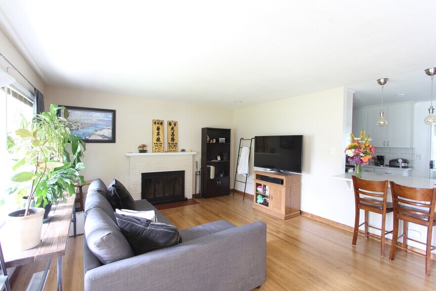 Building Photo - 10847 SW 59th Ave