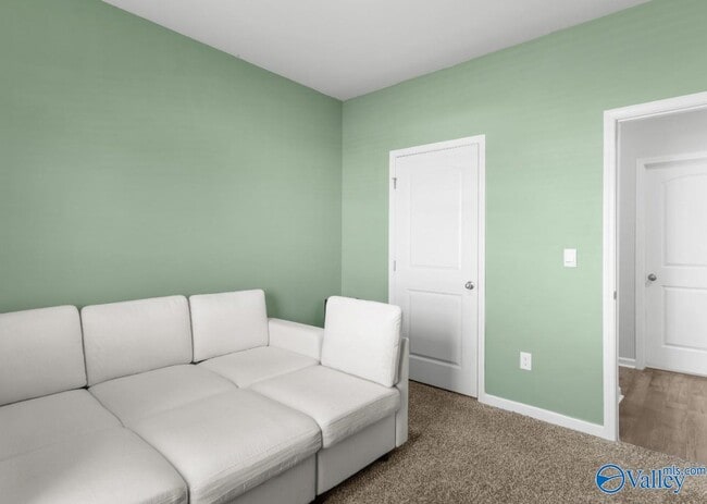 Building Photo - 123 Barn Trail Way