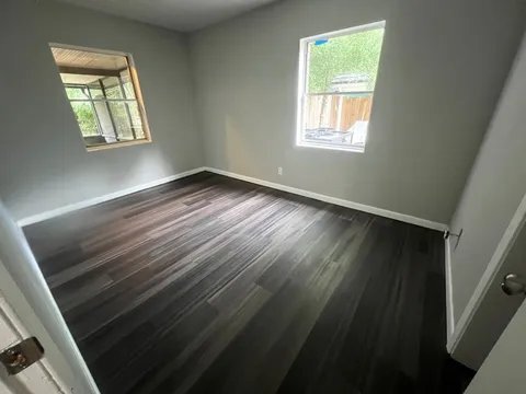 Building Photo - 4731 E Castlewood Dr