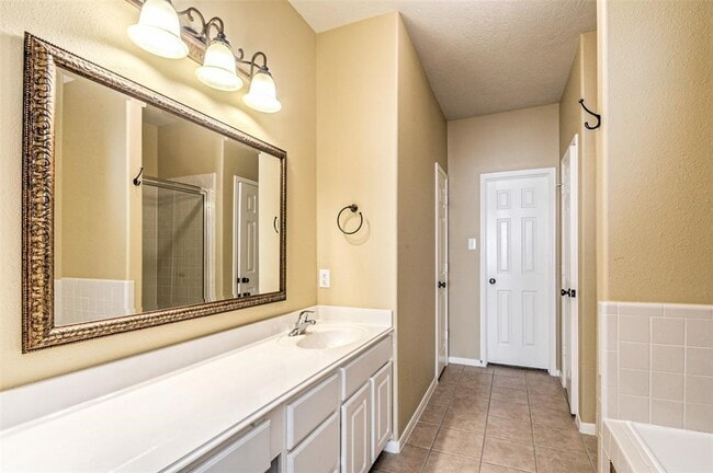 Building Photo - 4634 Arbor Ln