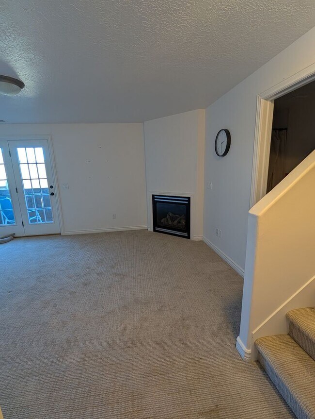 Building Photo - Beautiful 3 Bedroom Condo for Rent in Draper