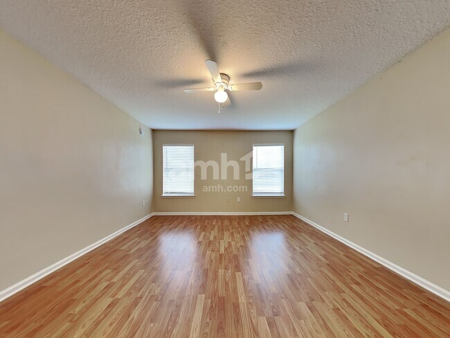 Building Photo - 2657 Snail Kite Court