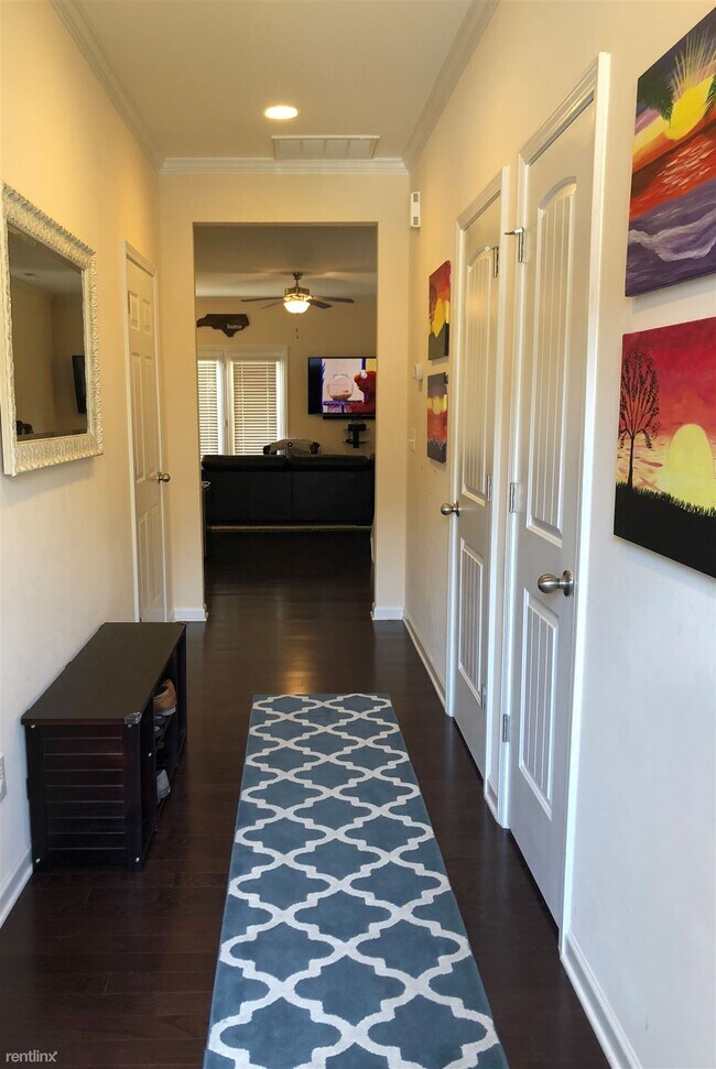 Building Photo - 3 br, 2.5 bath Townhome - 108 Bella Place