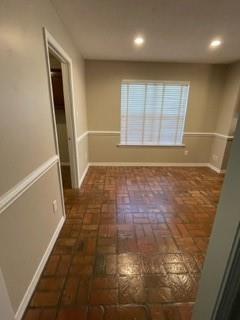 Building Photo - 10380 Hunters Ridge Dr