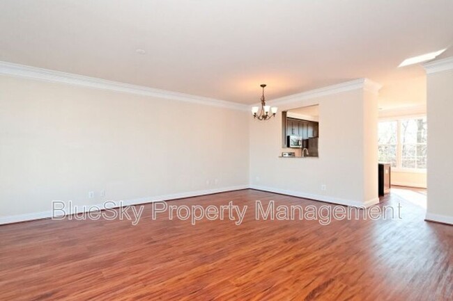 Building Photo - 1570 Wickham Pond Dr