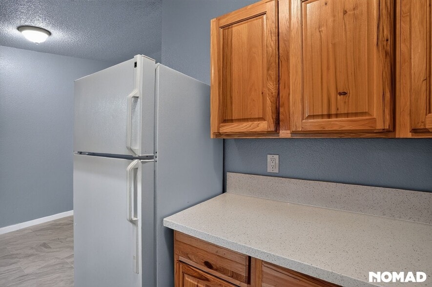 Building Photo - 3645 N 69th Ave