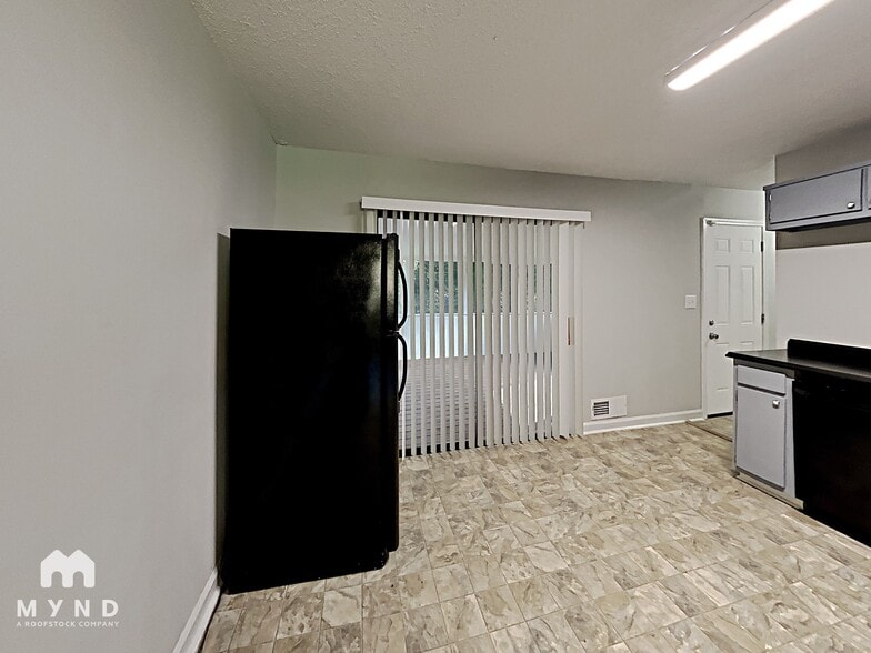 Building Photo - 8094 Attleboro Dr