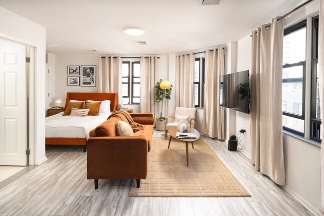 Building Photo - 423 Pacific St