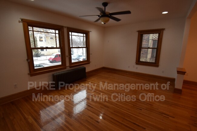 Building Photo - 3116 12th Ave S