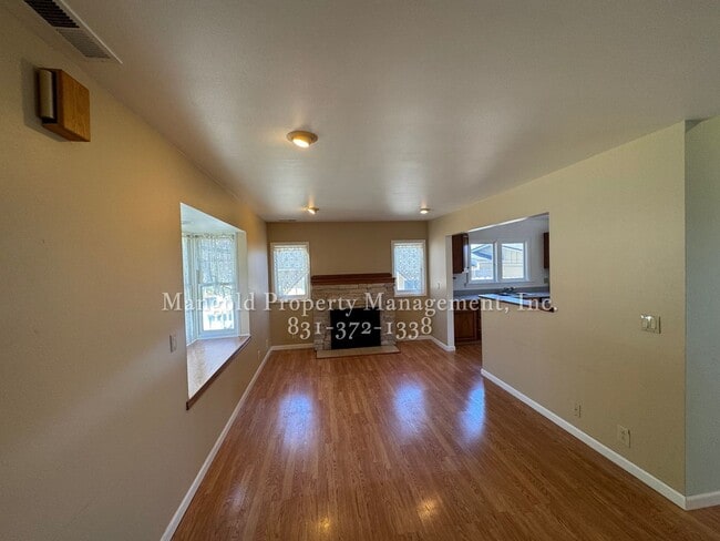 Building Photo - 4 Bedroom Ocean View Home with Private Balcony & Deck
